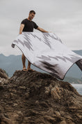Load image into Gallery viewer, Loja Aztec Reversible Blanket