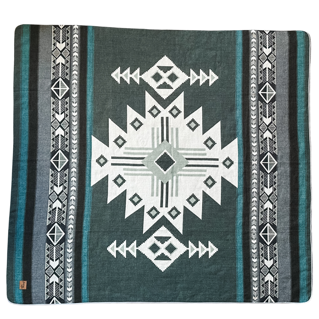 Latacunga Aztec Reversible Blanket