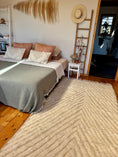 Load image into Gallery viewer, Bazma Handwoven Moroccan Wool Rug 5x8