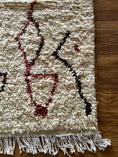 Load image into Gallery viewer, Skoura Handwoven Moroccan Wool Rug 3x5