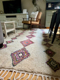 Load image into Gallery viewer, Jamila Handwoven Moroccan Wool Rug 5x8