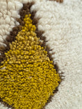 Load image into Gallery viewer, Azilal Handwoven Moroccan Wool Rug