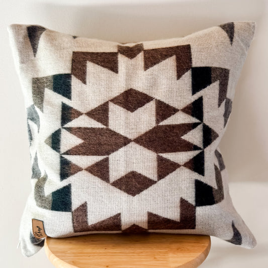 Guayaquil Cream Pillow Cover