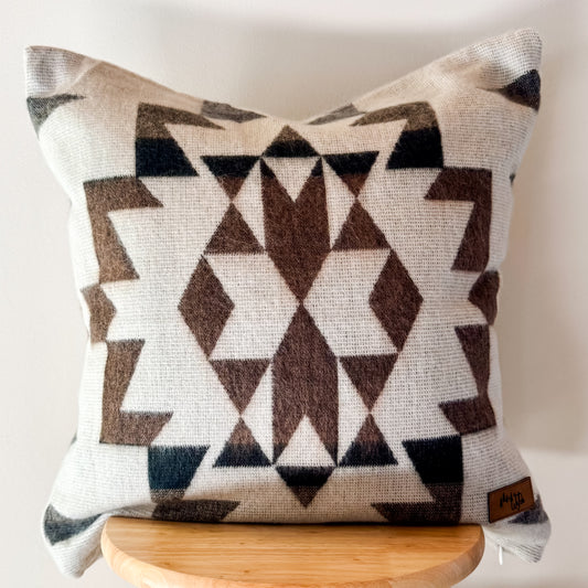 Guayaquil Cream Pillow Cover
