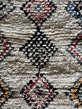 Load image into Gallery viewer, Wadia Cotton Moroccan Rug 2x3