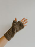 Load image into Gallery viewer, Alpaca Fingerless Gloves