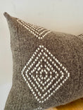 Load image into Gallery viewer, Roca Beige Lumbar Pillow Cover