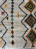 Load image into Gallery viewer, Rafika Handwoven Moroccan Wool Rug 5x8