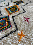 Load image into Gallery viewer, Rafika Handwoven Moroccan Wool Rug 5x8