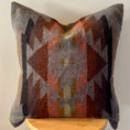 Load image into Gallery viewer, Carchi Pillow Cover