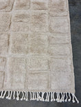 Load image into Gallery viewer, Menna Handwoven Moroccan Mrirt Wool Rug 6x8.5