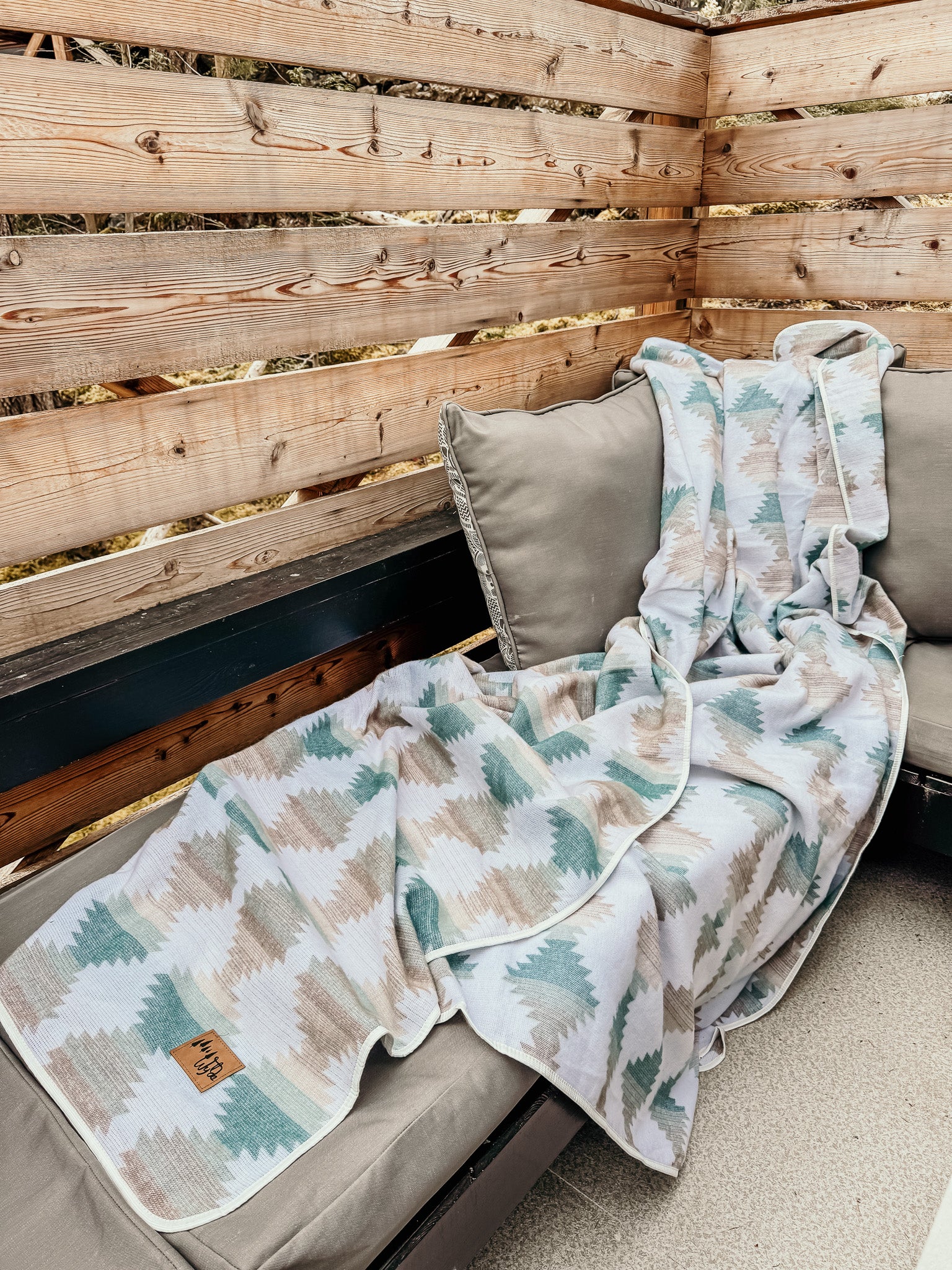 Boza Aztec Reversible Blanket