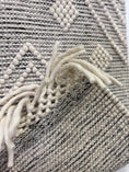 Load image into Gallery viewer, Jalor Handwoven Wool Rug