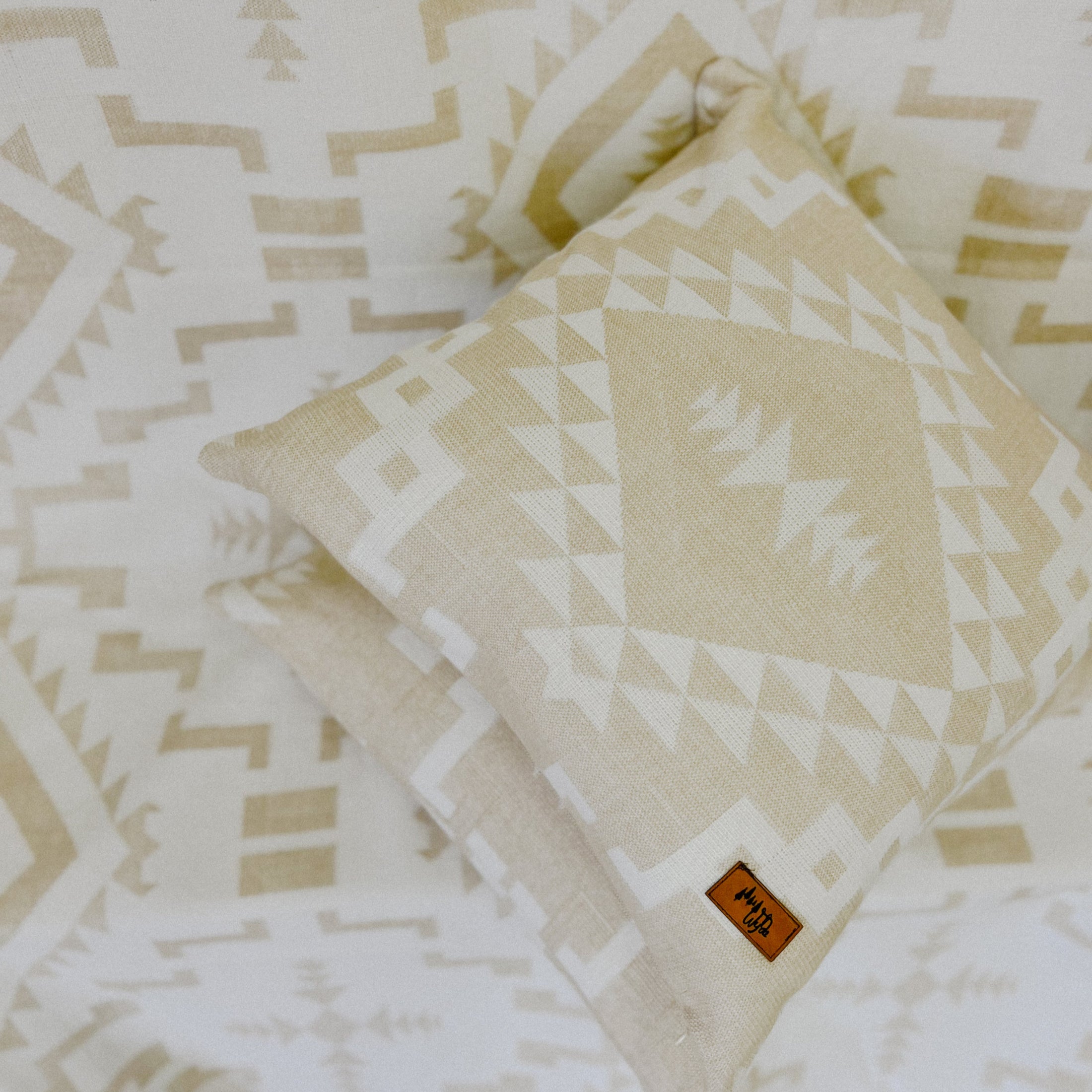 Coca King Blanket/2 Coca Beige Pillow Covers Bundle