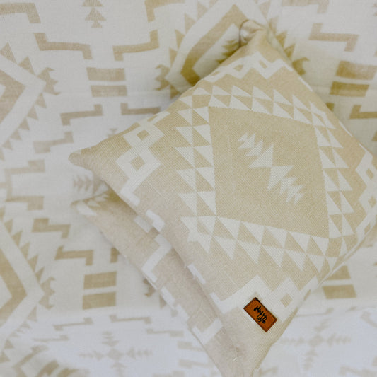 Coca King Blanket/2 Coca Beige Pillow Covers Bundle