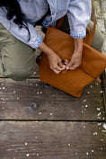 Load image into Gallery viewer, Torres Leather Fold-Over Backpack