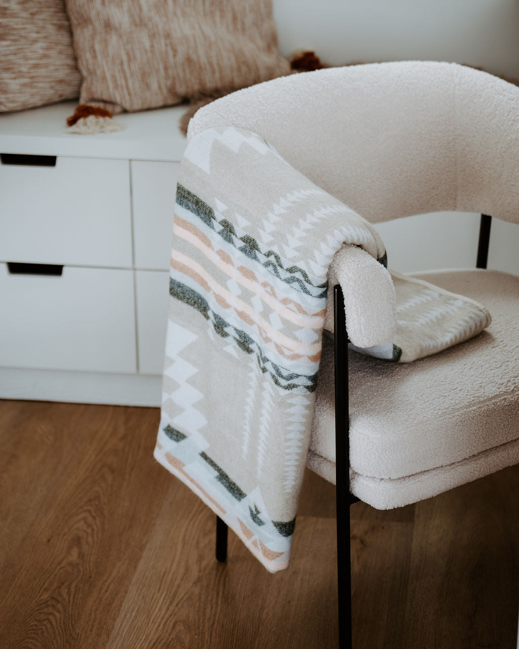 Puyo Aztec Reversible Blanket