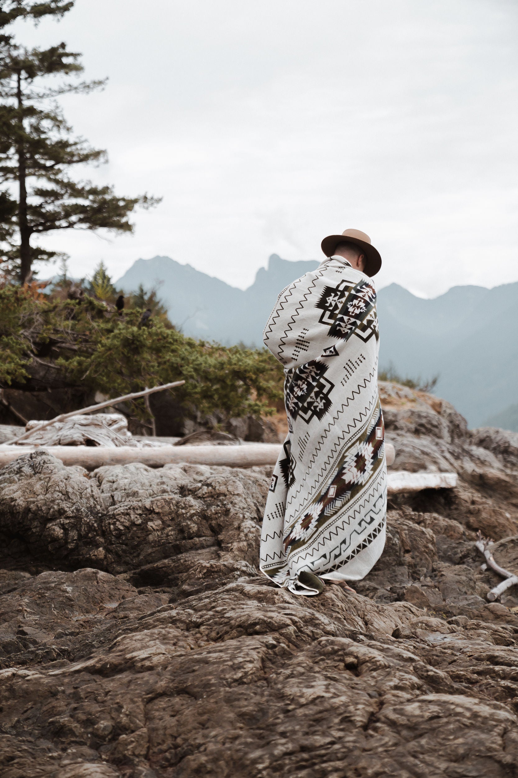 Milagro Aztec Reversible Blanket