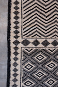 Load image into Gallery viewer, Zanafi Handwoven Moroccan Wool Rug // Black/Beige