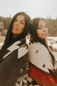 Load image into Gallery viewer, Machala Aztec Diamond Reversible Blanket