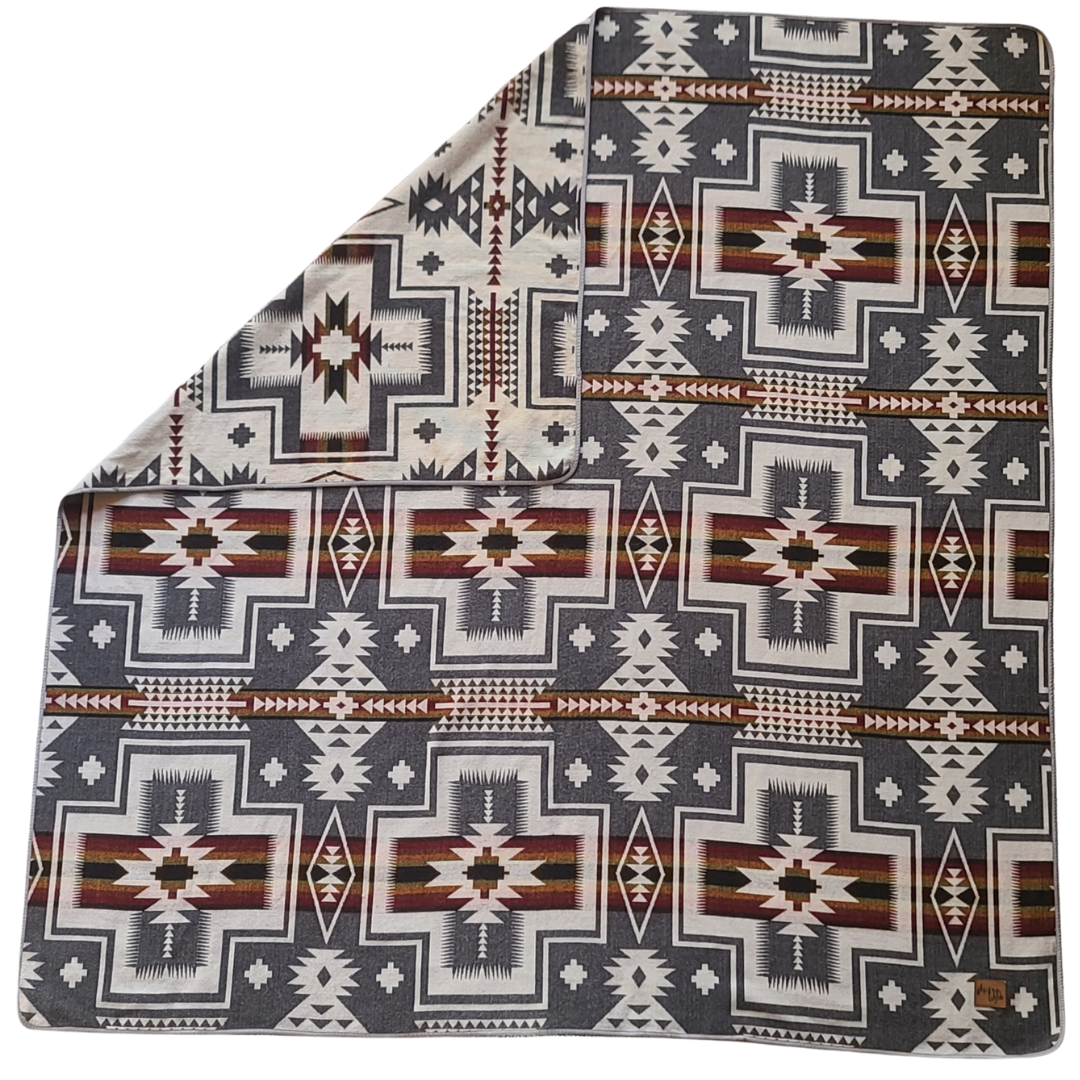 Mindo Reversible Blanket