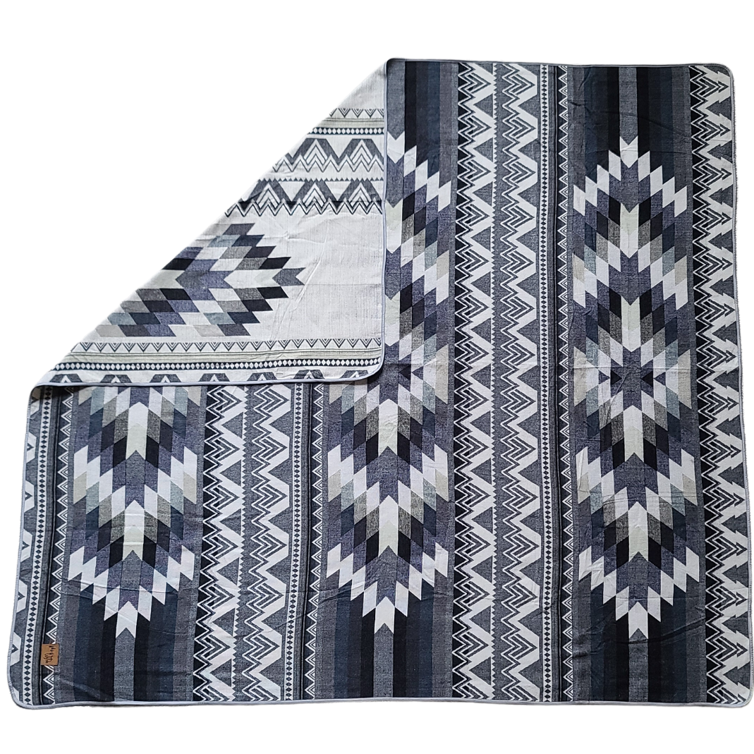 Otavalo Aztec Reversible Blanket