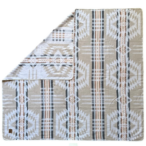 Puyo Aztec Reversible Blanket  //  Beige/Grey/Rust/Cream