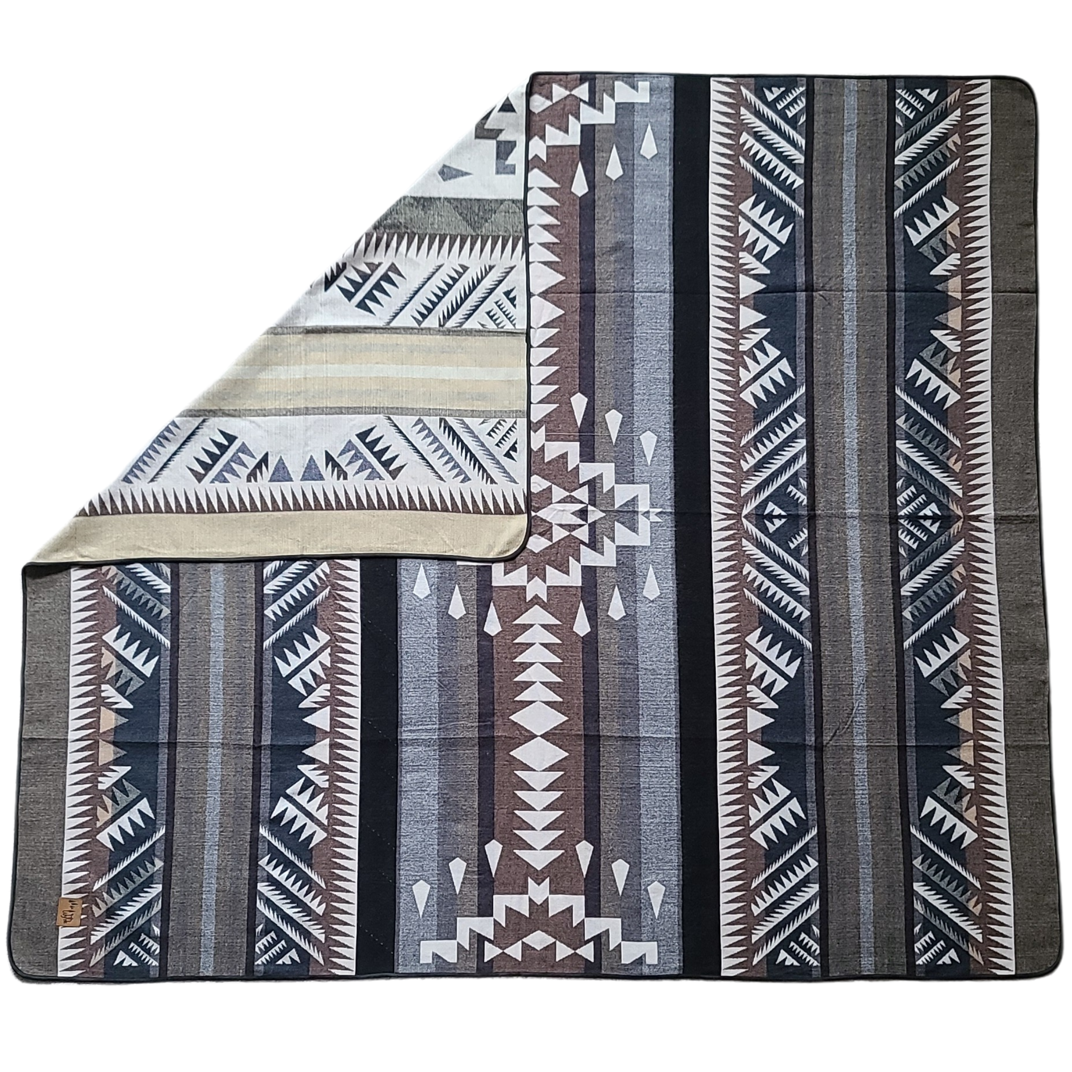 Guayaquil Queen Blanket/2 Guayaquil Grey Pillow Covers Bundle