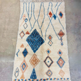 Load image into Gallery viewer, Wafaa Handwoven Moroccan Wool Rug 5x9

