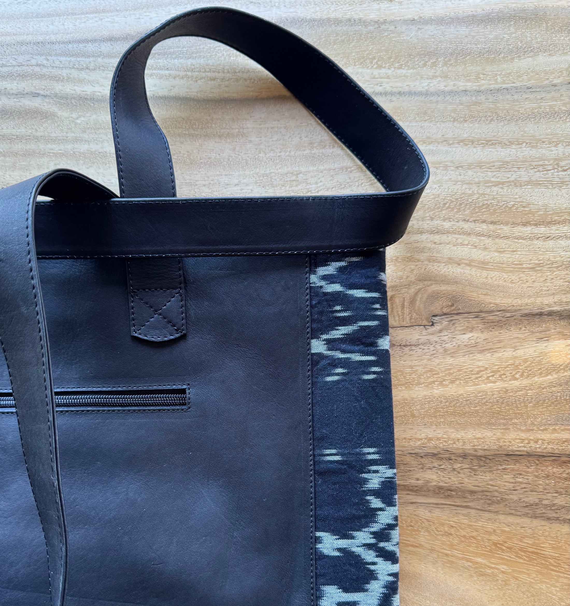 Guate Carryall Tote Bag