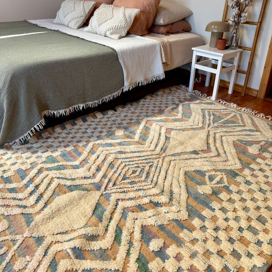 Uzma Handwoven Moroccan Wool Rug 5x8.5