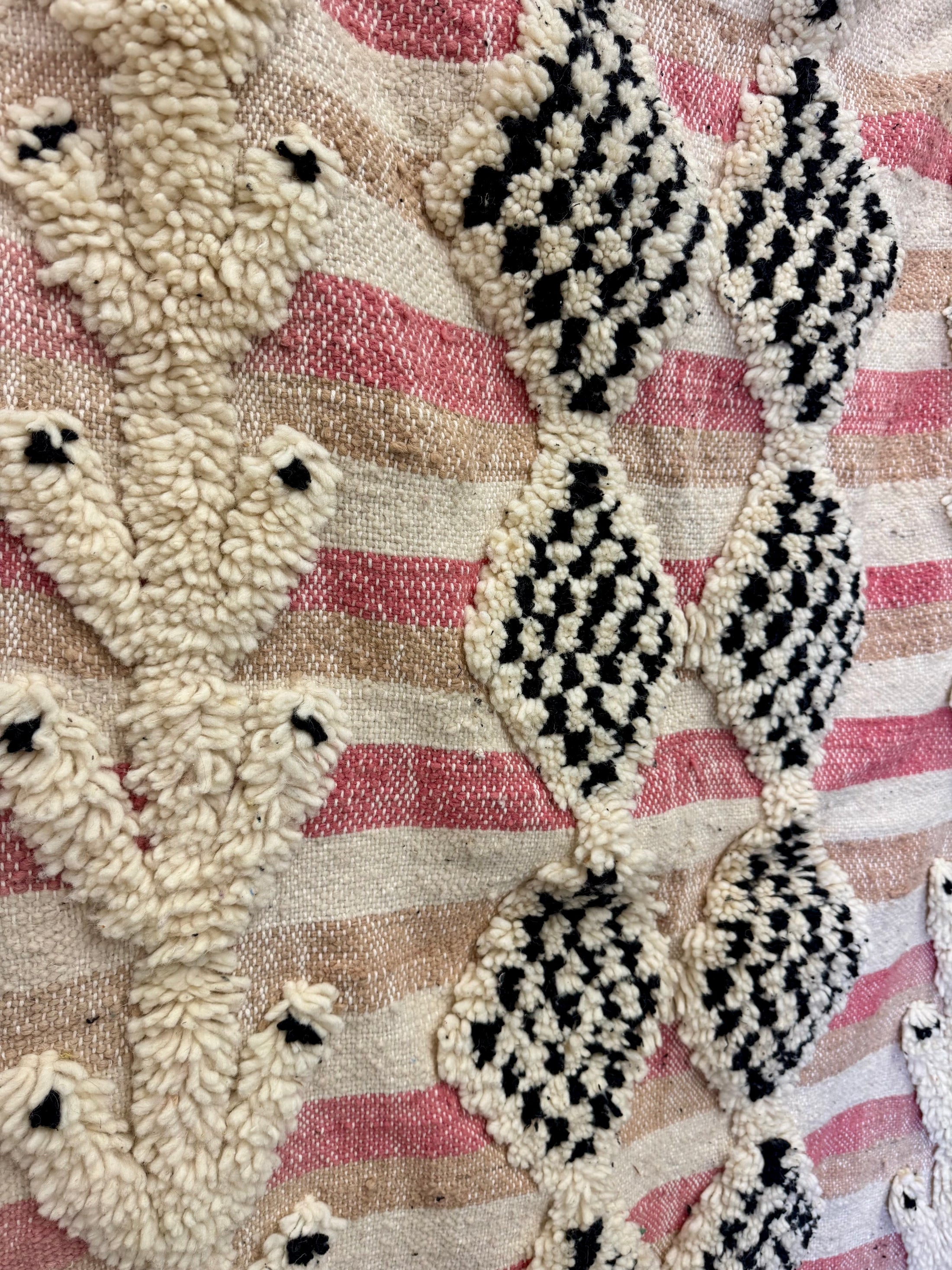 Menara Handwoven Moroccan Wool Rug 3x5