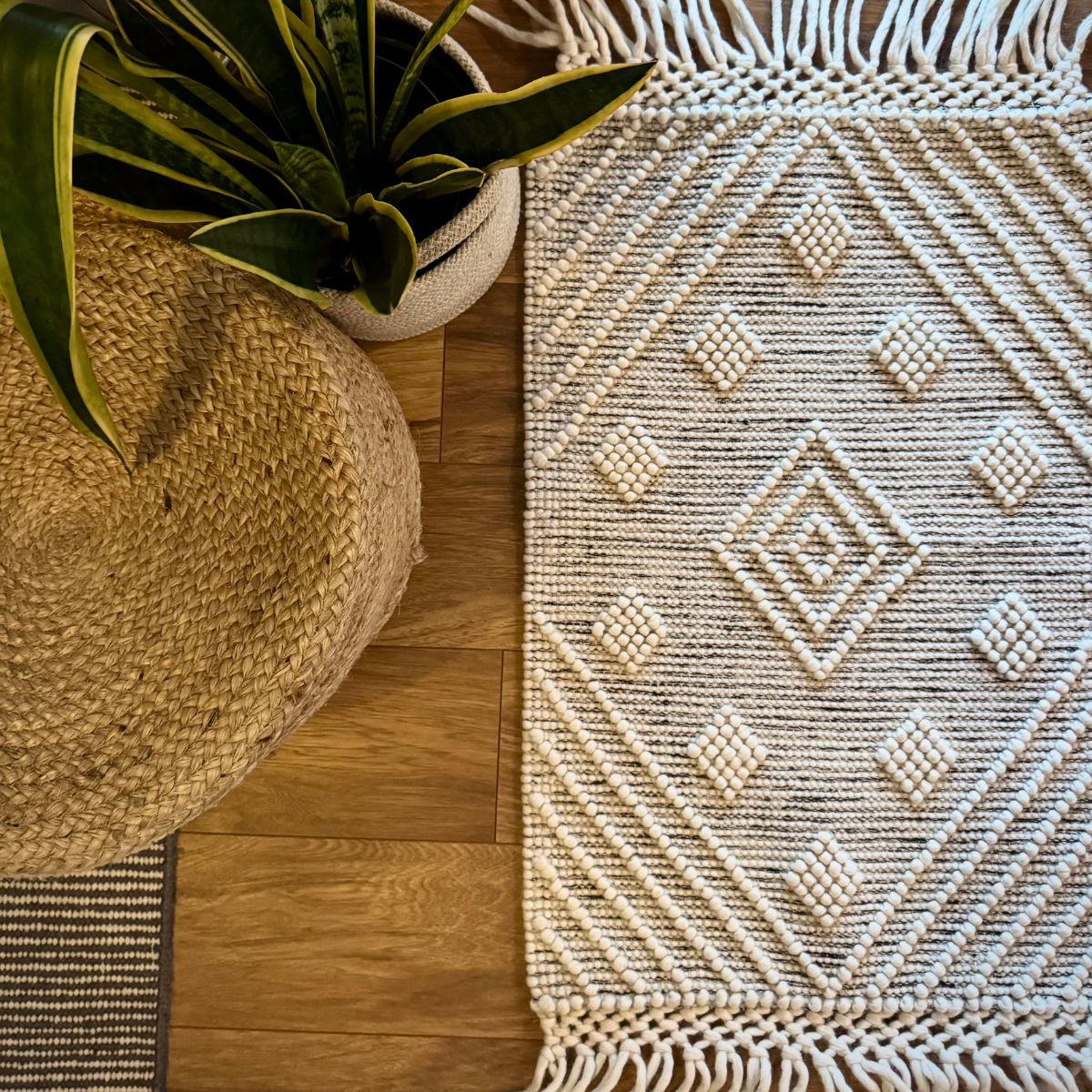 Jalor Handwoven Wool Rug
