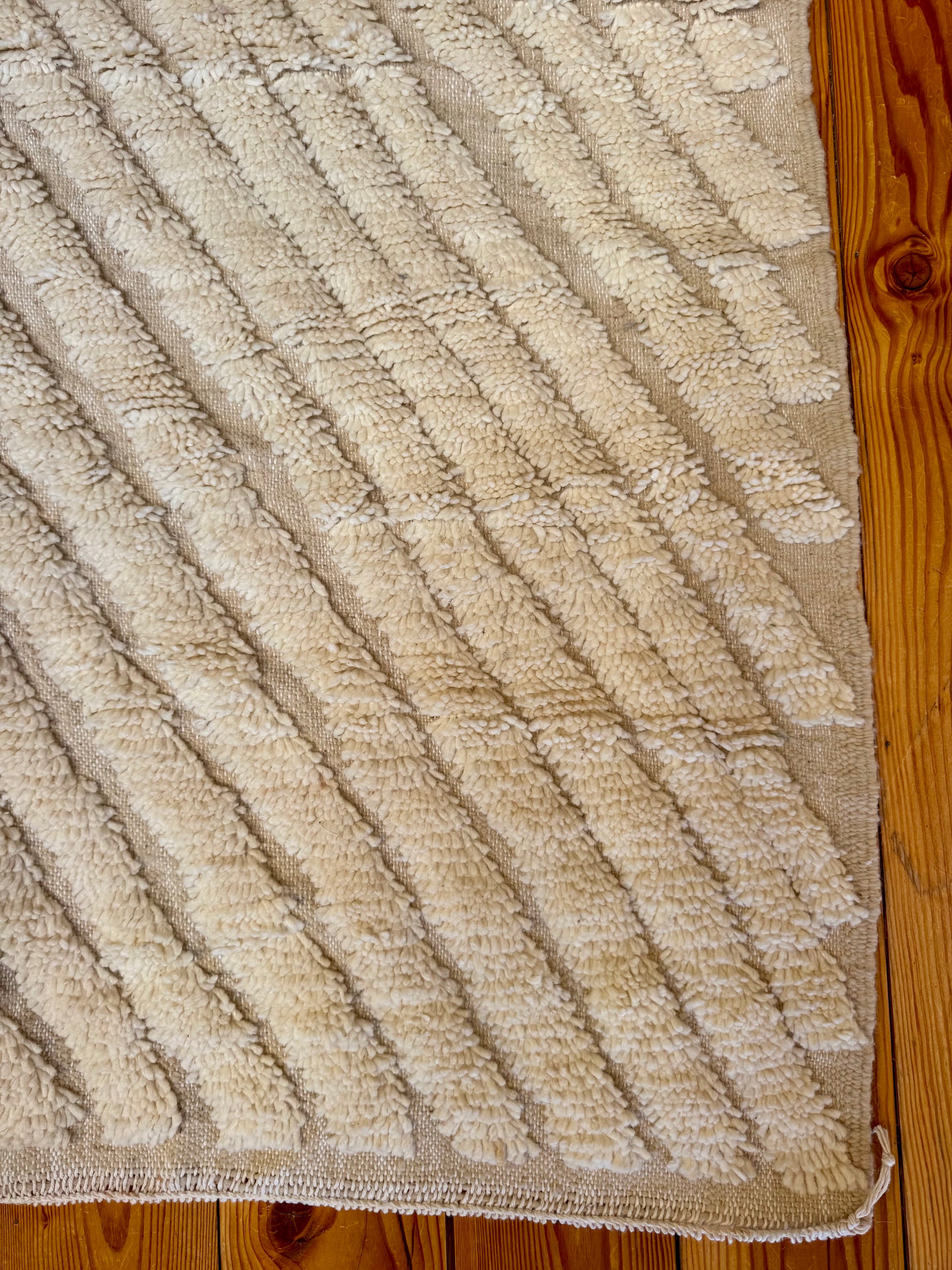 Bazma Handwoven Moroccan Wool Rug 5x8