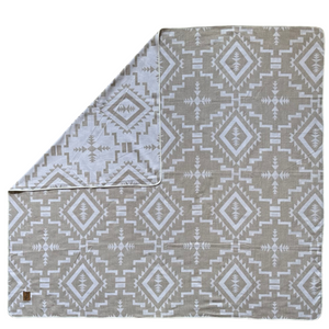 Coca Aztec Reversible Blanket  //  Beige/White