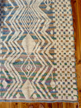 Load image into Gallery viewer, Uzma Handwoven Moroccan Wool Rug 5x8.5
