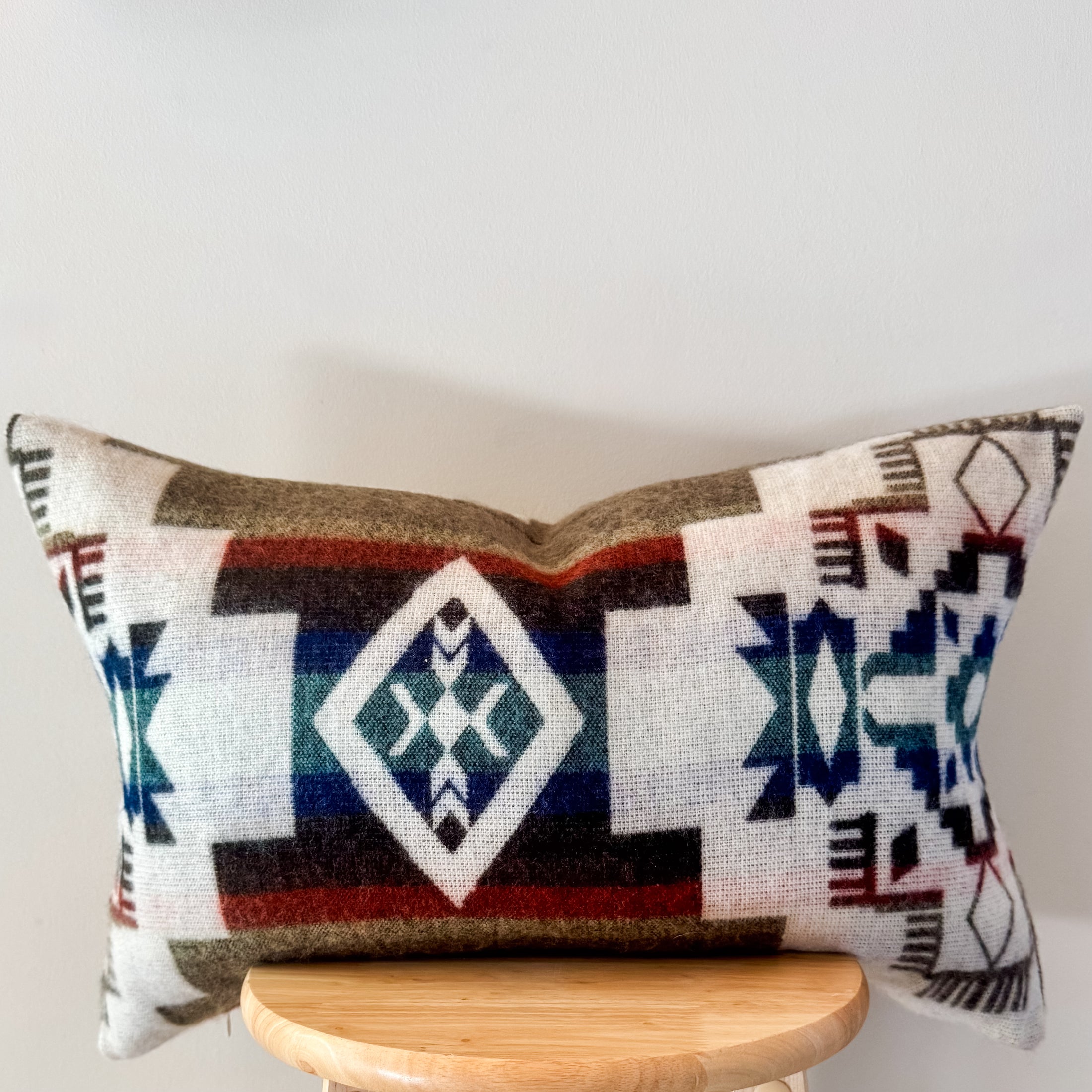 Tumbaco Lumbar Pillow Cover