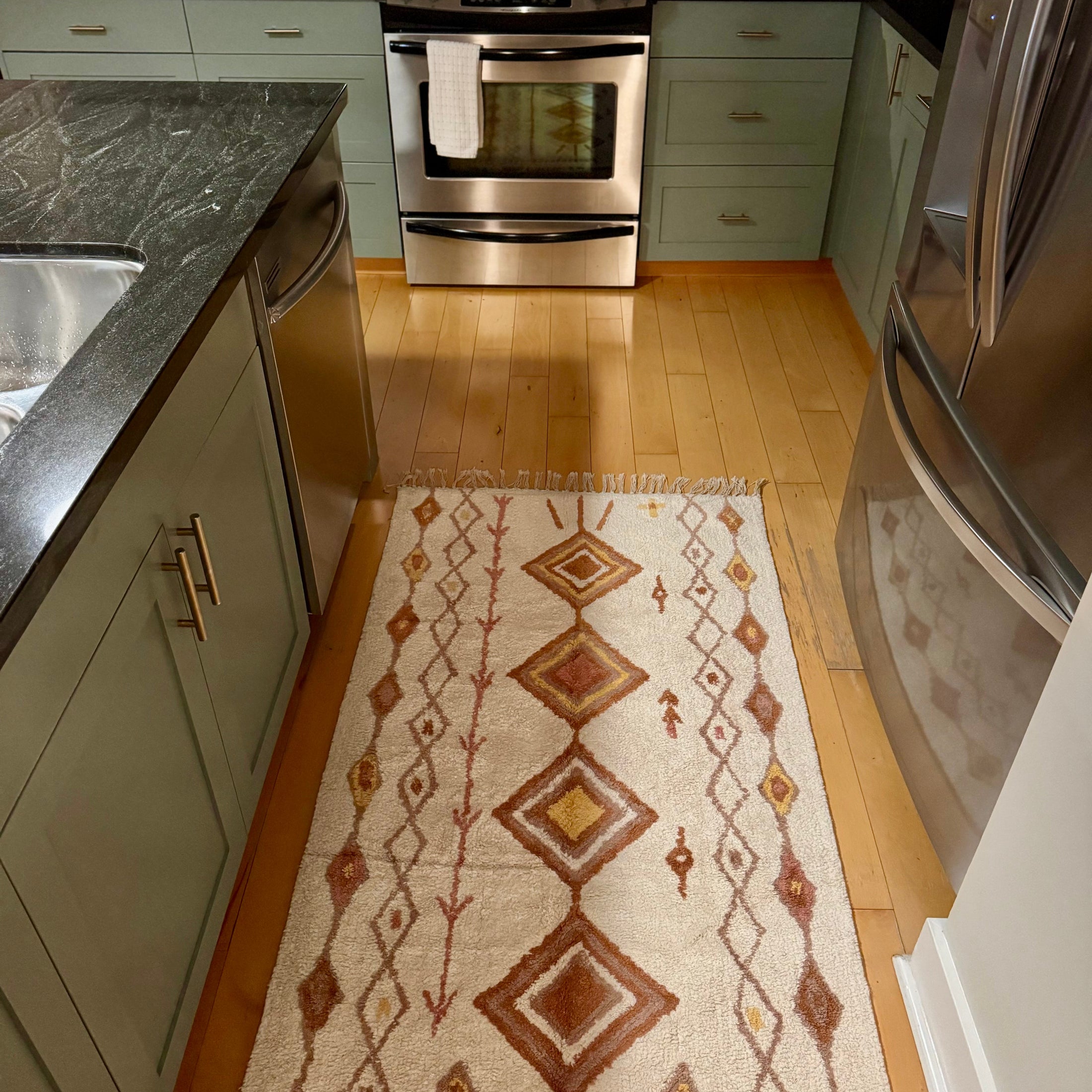 Golden Neutral Diamond Machine Washable Rug