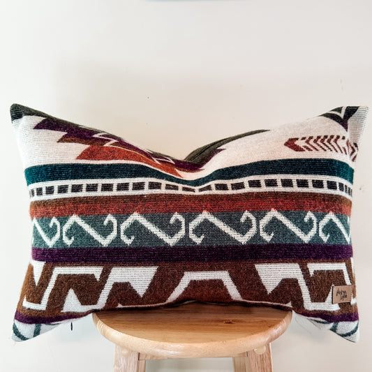 Quilotoa Cream Lumbar Pillow Cover