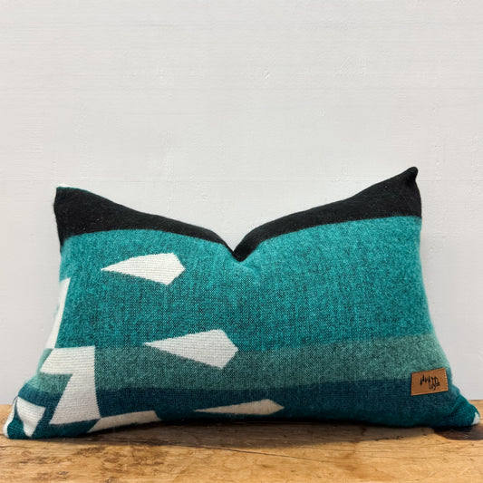 Manta Triangles Lumbar Pillow Cover