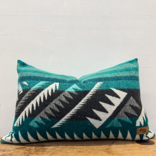 Manta Stripe Lumbar Pillow Cover