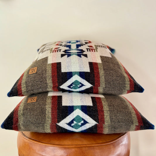 Tumbaco King Blanket/2 Tumbaco Pillow Covers Bundle