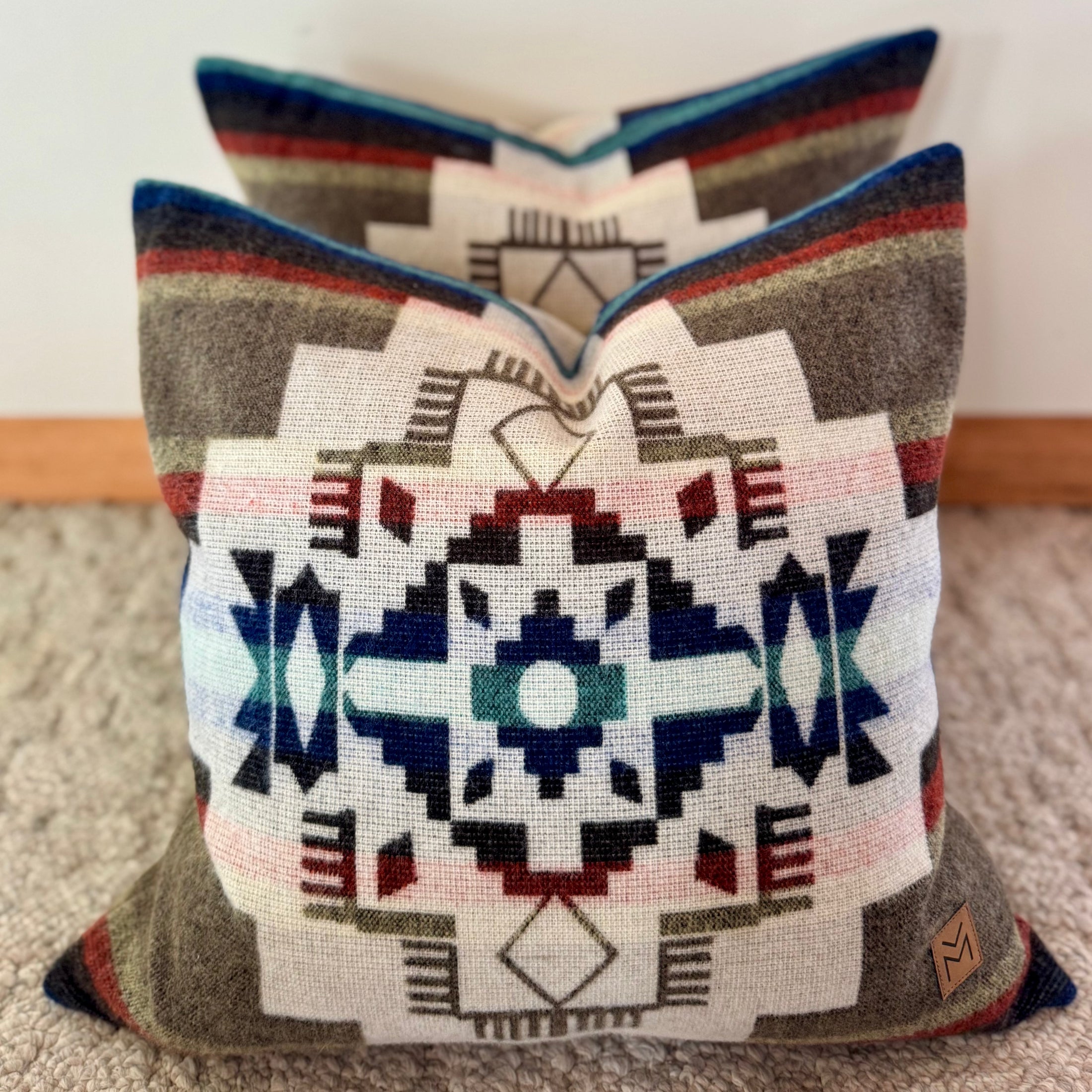 Tumbaco King Blanket/2 Tumbaco Pillow Covers Bundle