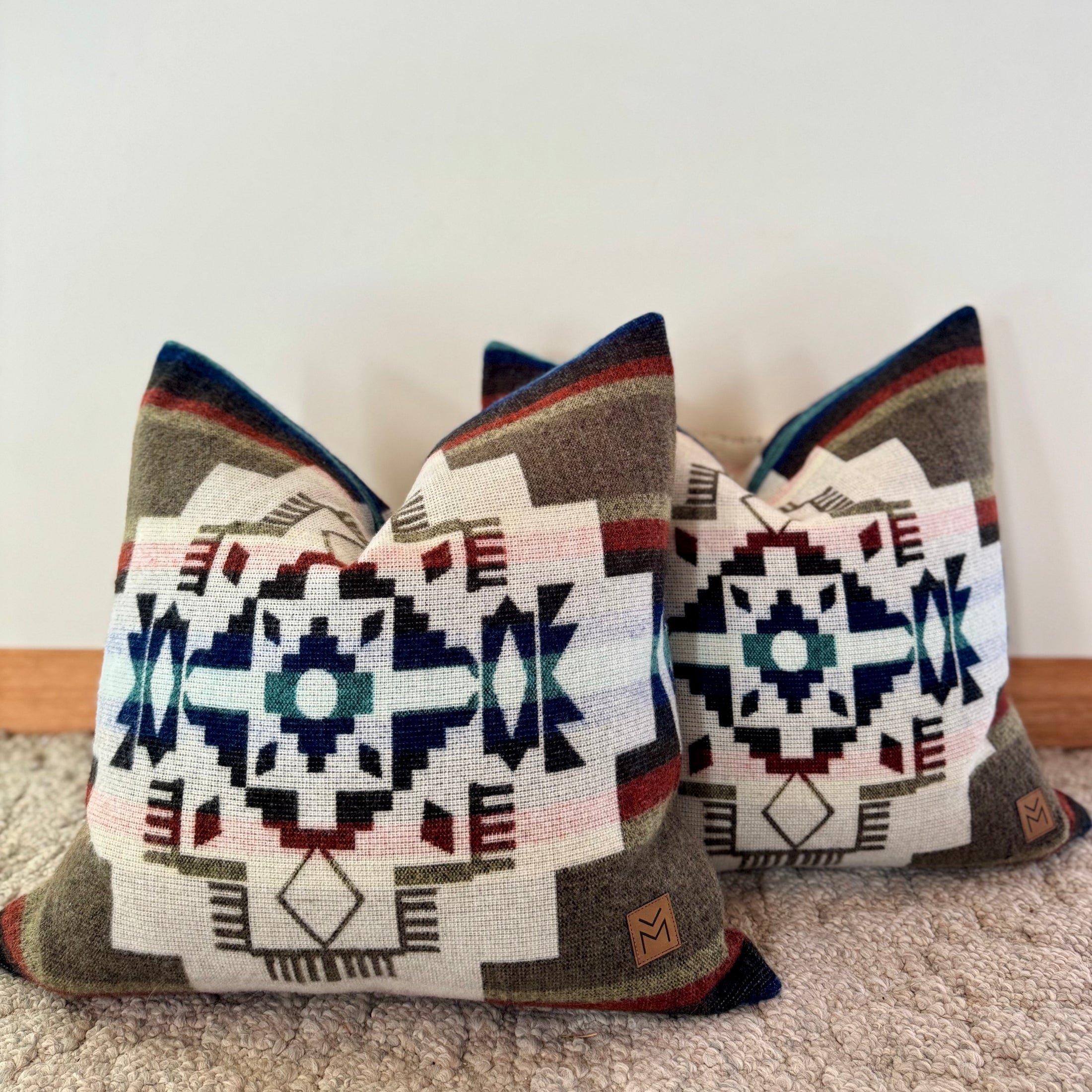 Tumbaco King Blanket/2 Tumbaco Pillow Covers Bundle