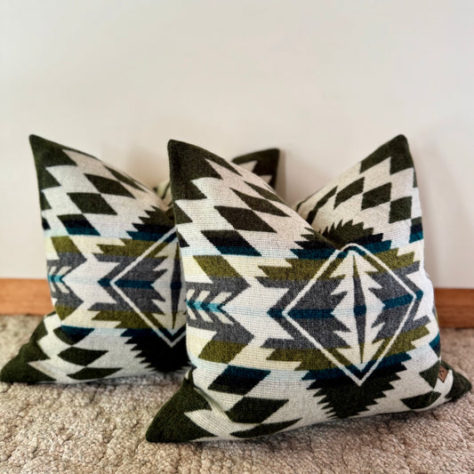 Esmeraldas Green Pillow Cover
