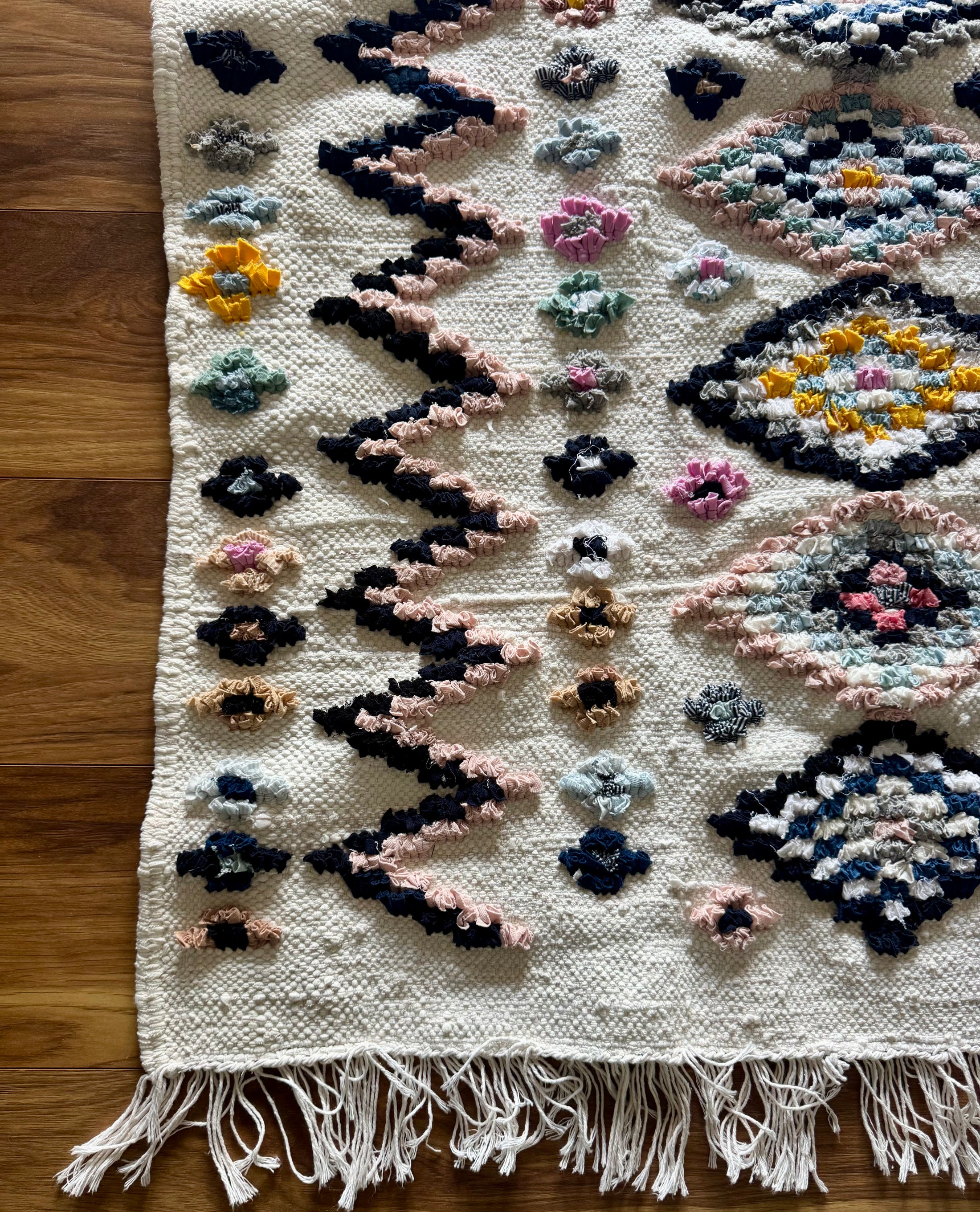 Daisies Cotton Moroccan Rug