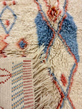 Load image into Gallery viewer, Tangier Handwoven Moroccan Wool Rug
