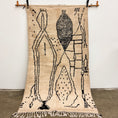 Load image into Gallery viewer, Safia Handwoven Moroccan Wool Rug 5x8
