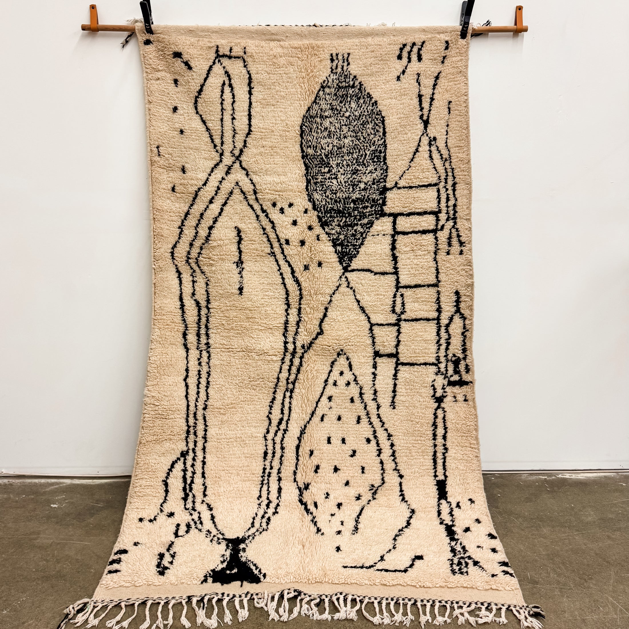 Safia Handwoven Moroccan Wool Rug 5x8