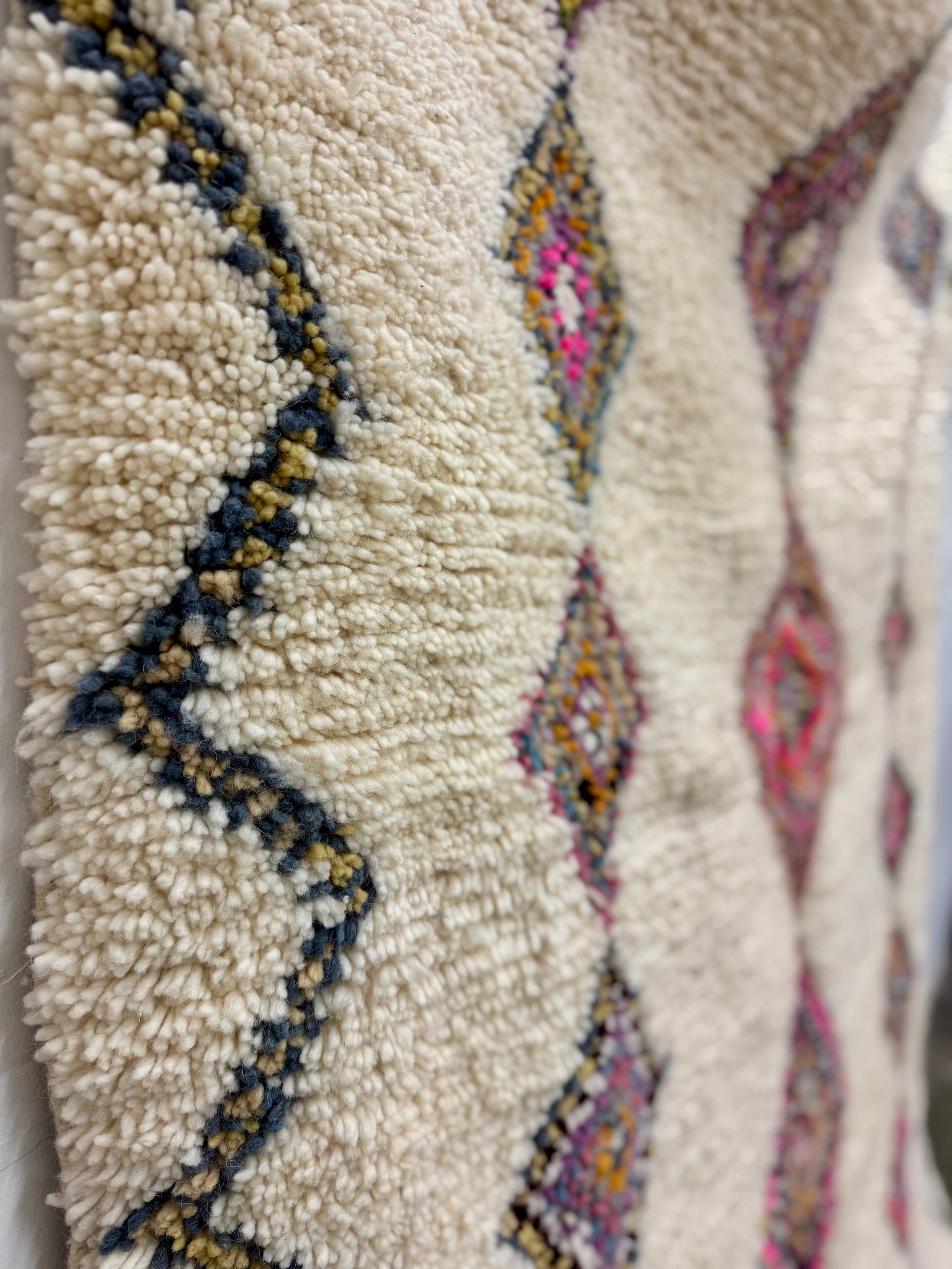 Jamila Handwoven Moroccan Wool Rug 5x8